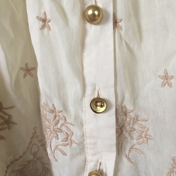 Embroidered Button Up Blouse - Picture 3 of 3